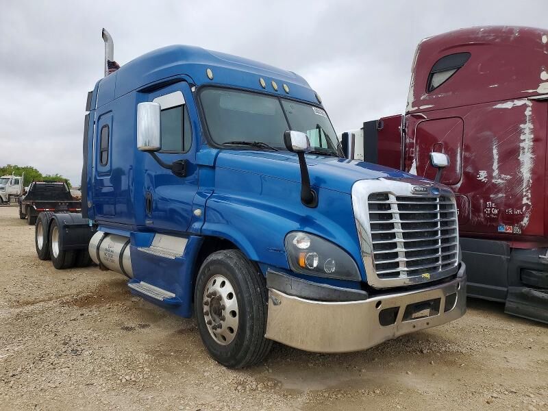 2015 FREIGHTLINER Cascadia