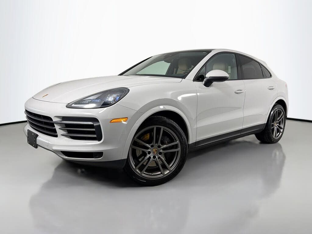 2022 PORSCHE Cayenne