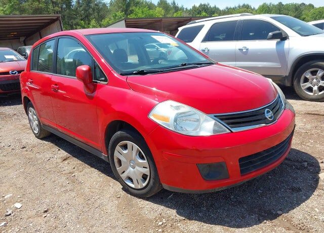 2011 NISSAN Versa
