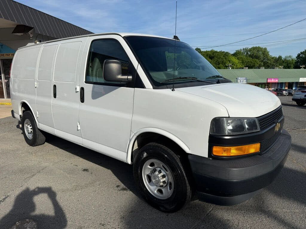 2019 CHEVROLET Express