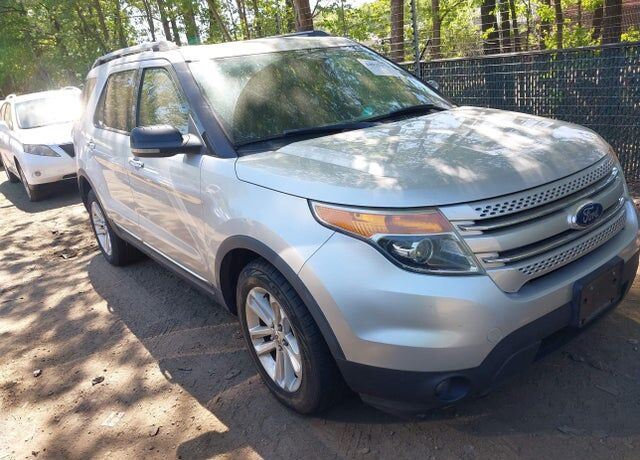 2011 FORD Explorer