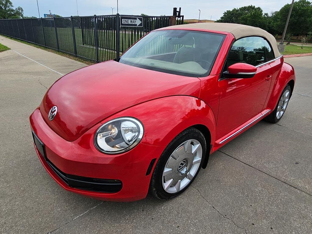 2015 VOLKSWAGEN Beetle