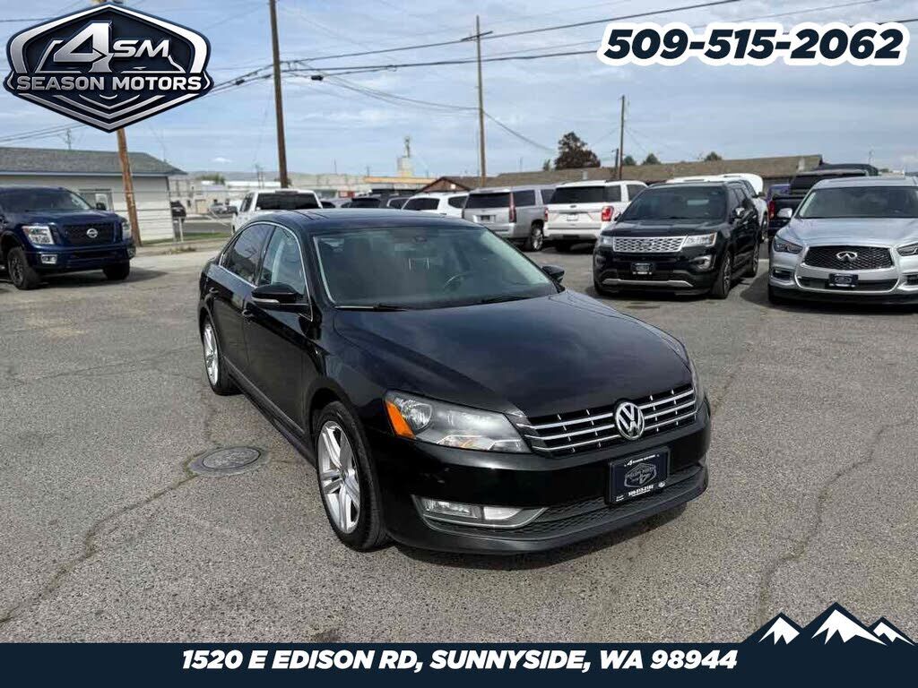 2013 VOLKSWAGEN Passat