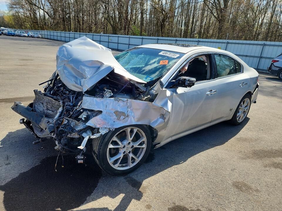 2014 NISSAN Maxima