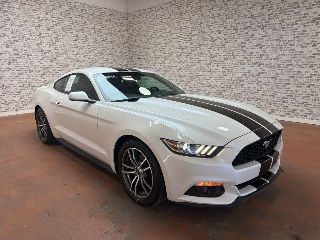2017 FORD Mustang