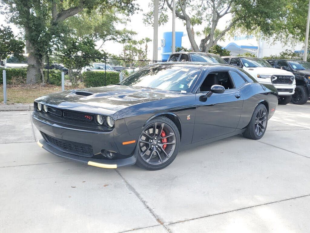 2021 DODGE Challenger