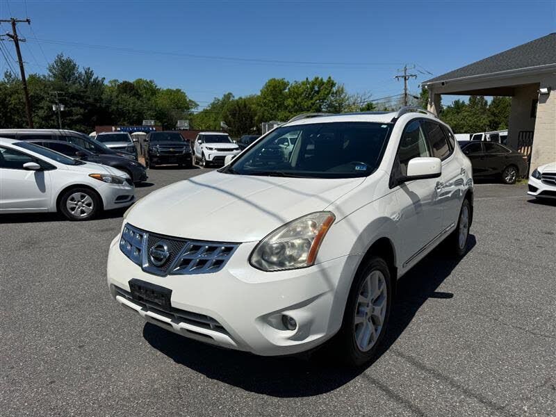 2011 NISSAN Rogue