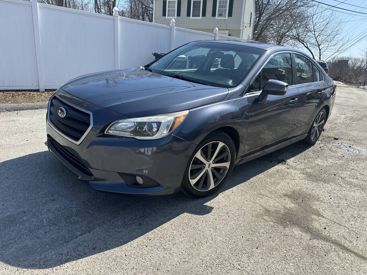 2017 SUBARU Legacy