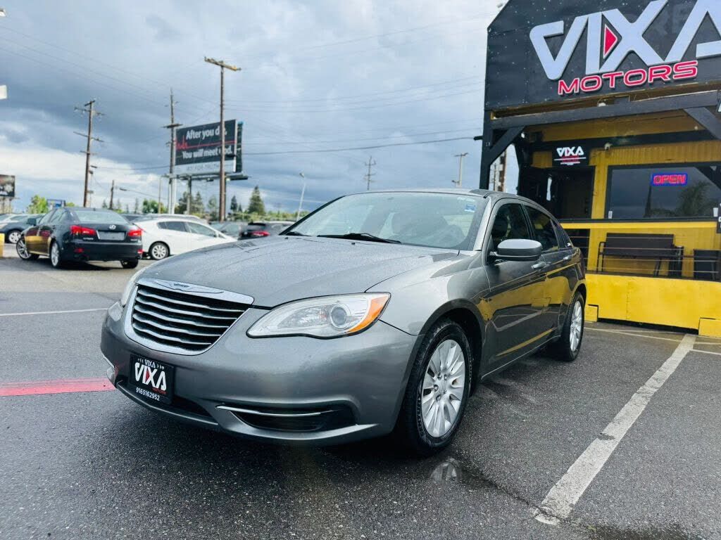 2012 CHRYSLER 200