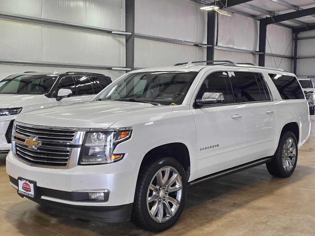 2016 CHEVROLET Suburban