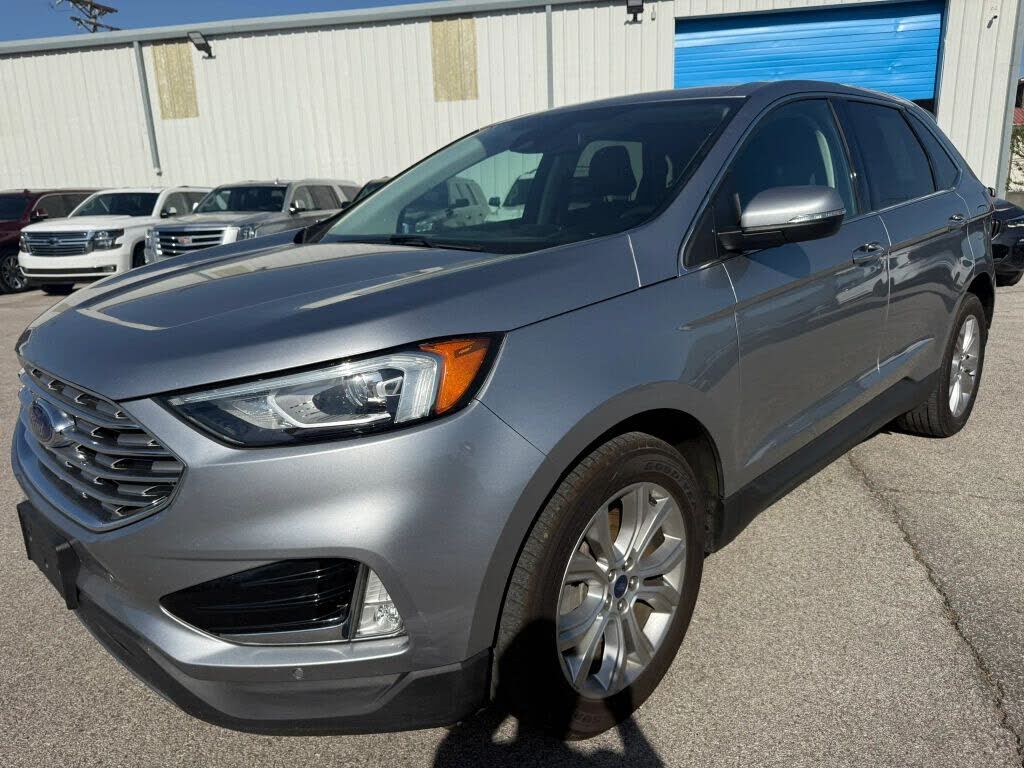 2022 FORD Edge