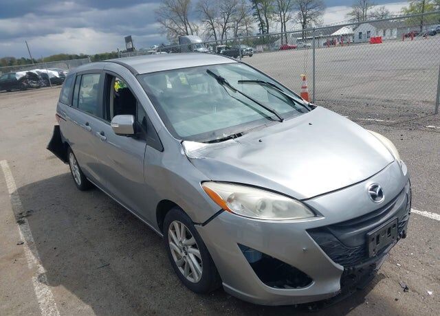 2015 MAZDA Mazda5