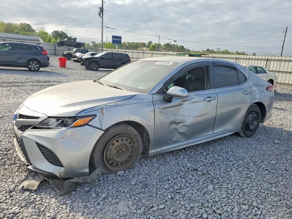 2018 TOYOTA Camry