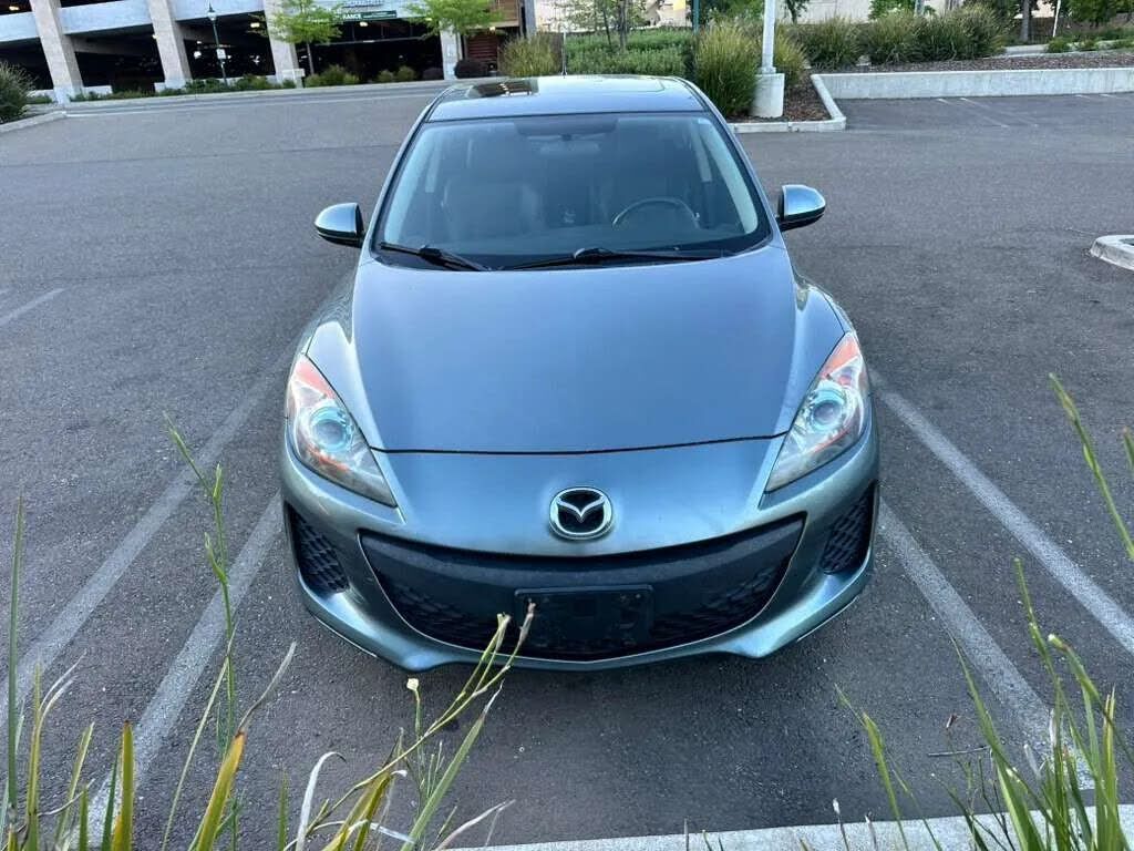 2013 MAZDA Mazda3