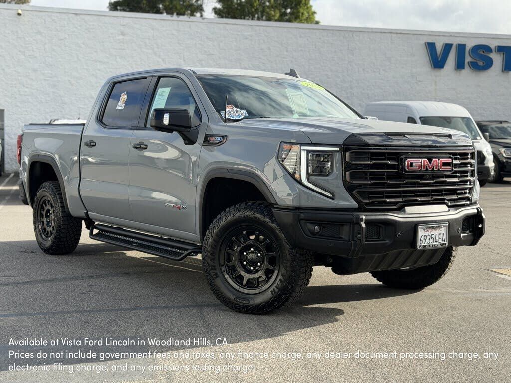 2024 GMC Sierra