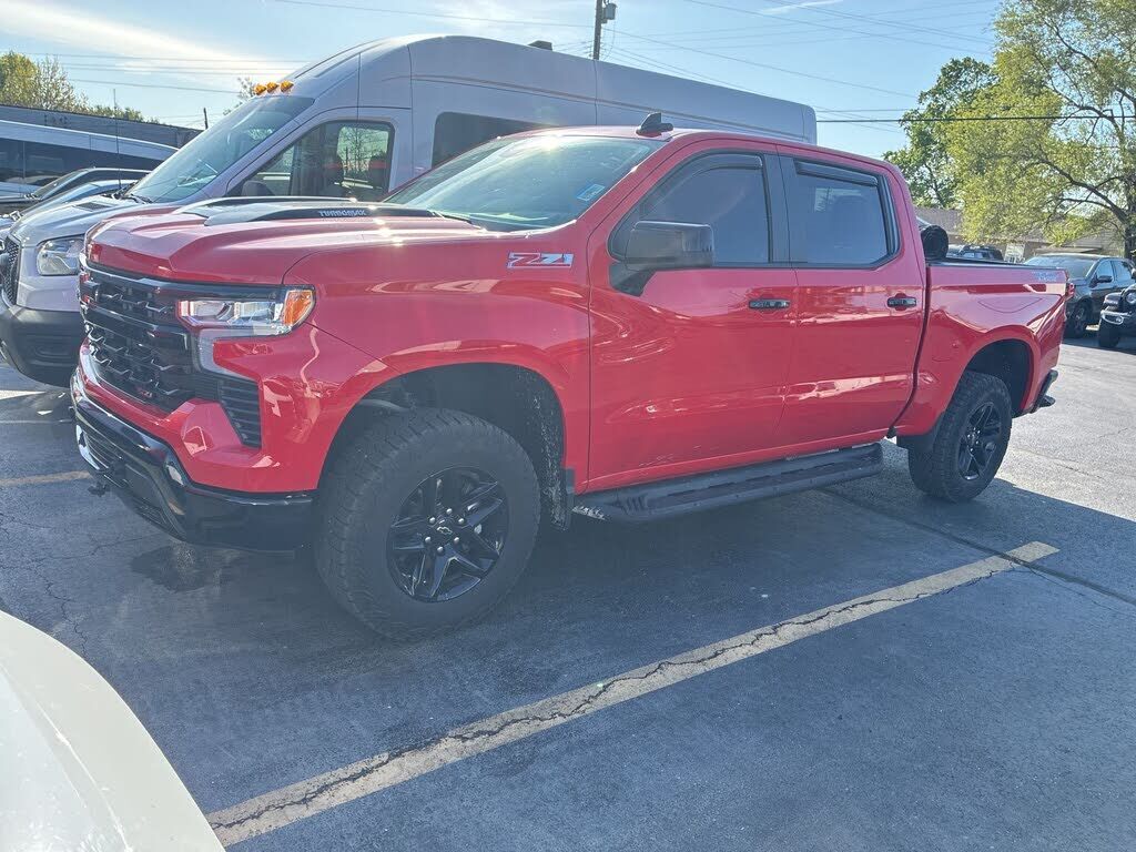 2024 CHEVROLET Silverado
