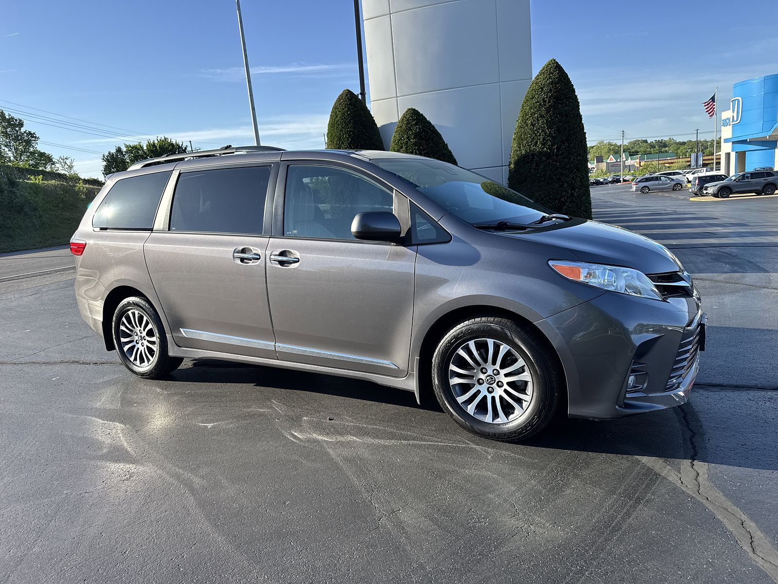 2020 TOYOTA Sienna