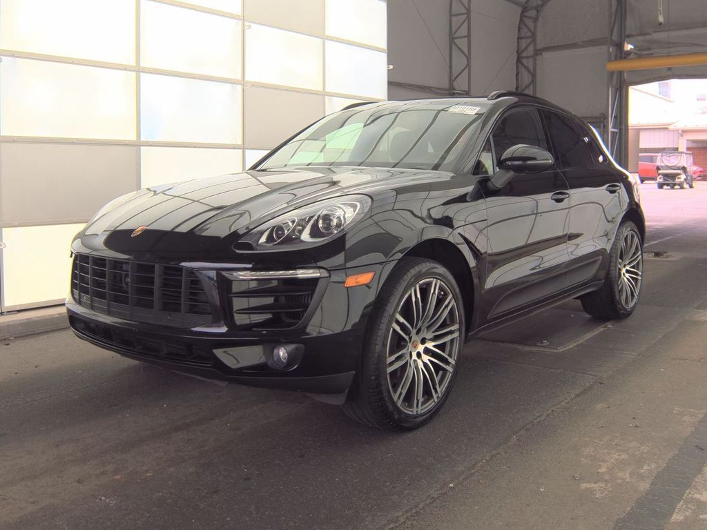 2018 PORSCHE Macan