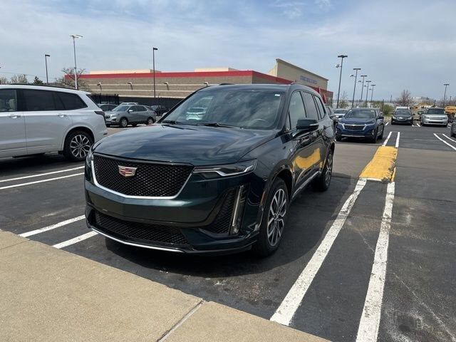 2024 CADILLAC XT6