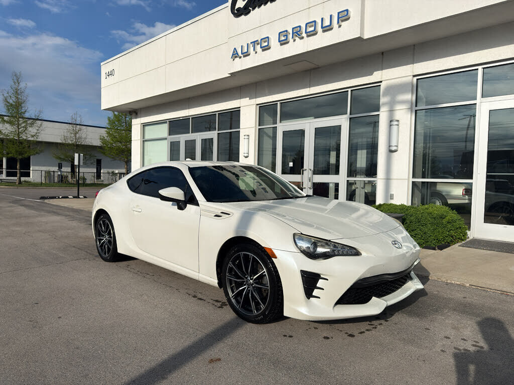 2017 TOYOTA 86
