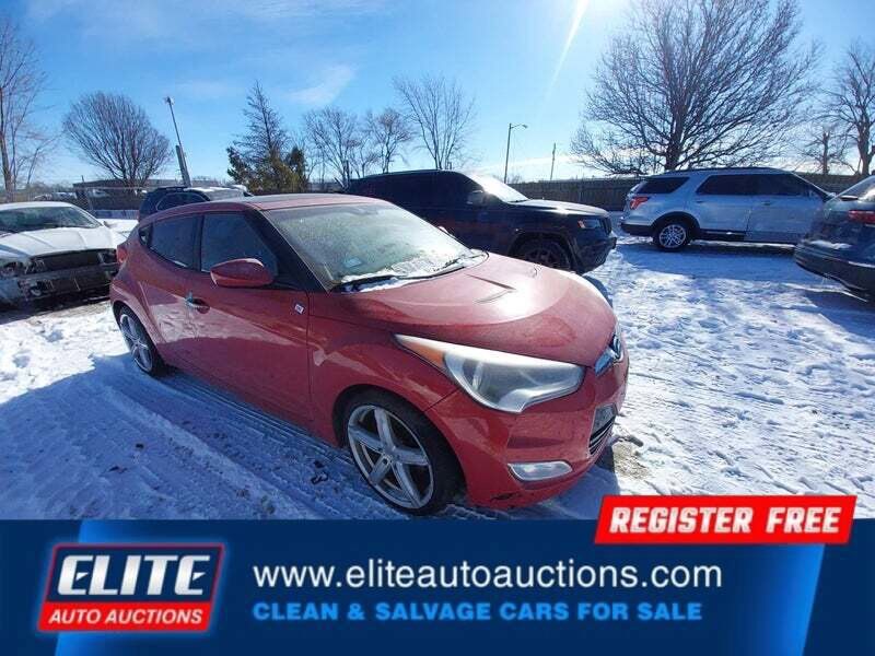 2013 HYUNDAI Veloster