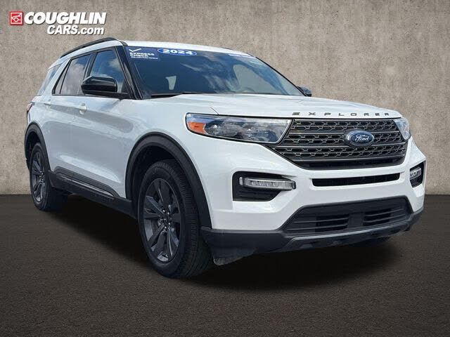 2024 FORD Explorer