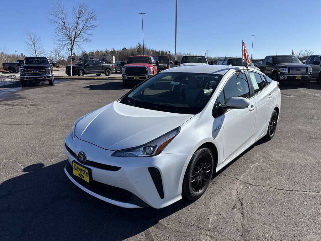 2019 TOYOTA PRIUS