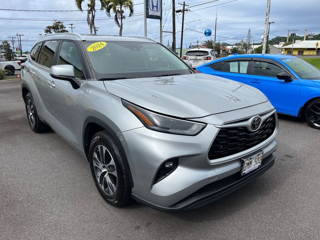 2024 TOYOTA Highlander