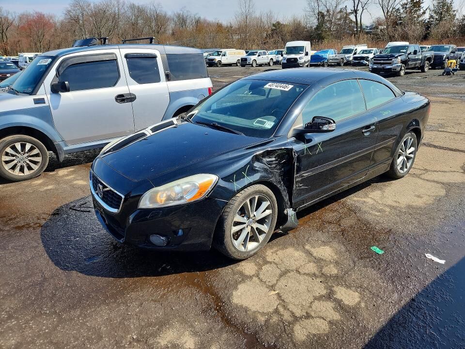 2013 VOLVO C70