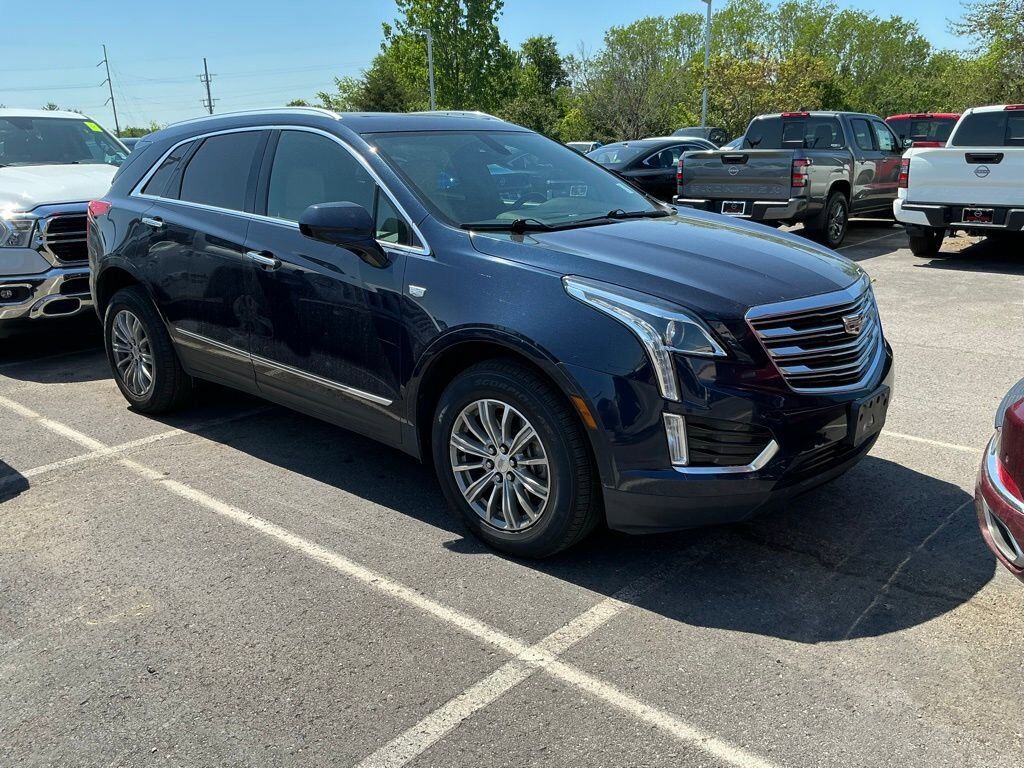 2017 CADILLAC XT5