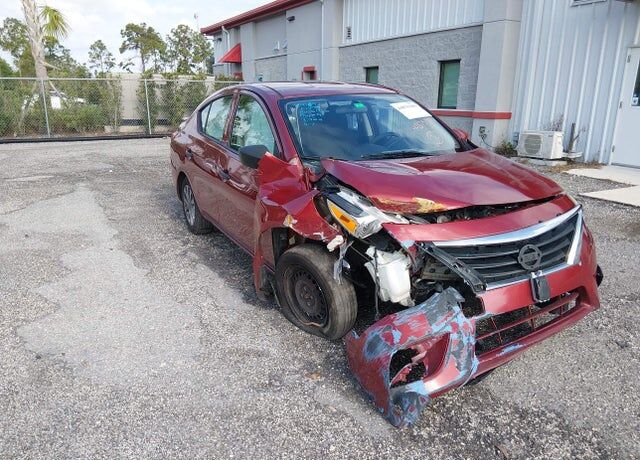 2018 NISSAN Versa