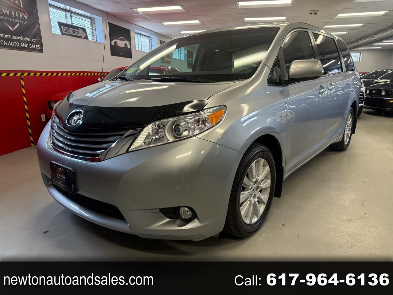 2014 TOYOTA Sienna