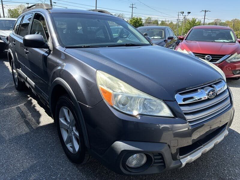 2013 SUBARU Outback