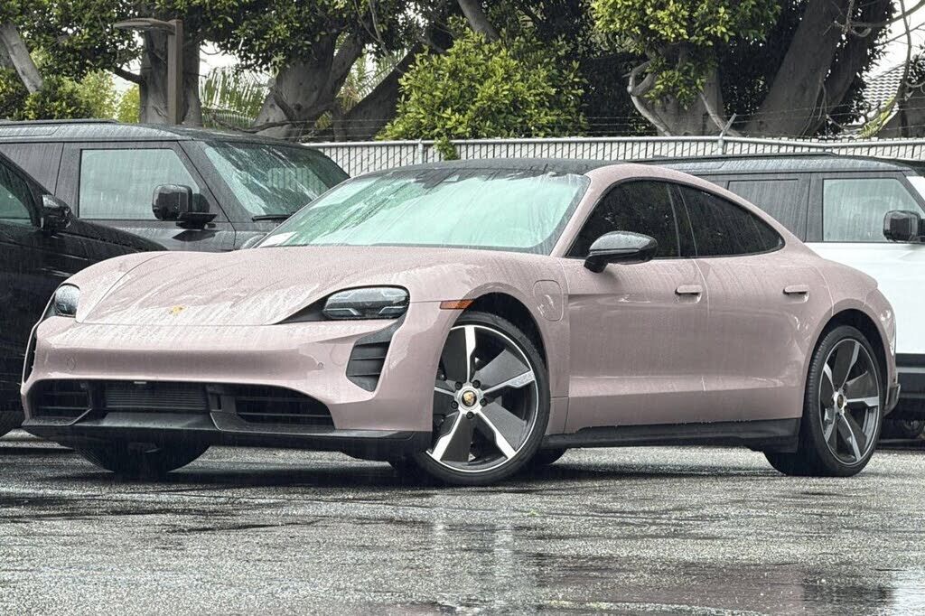 2021 PORSCHE Taycan