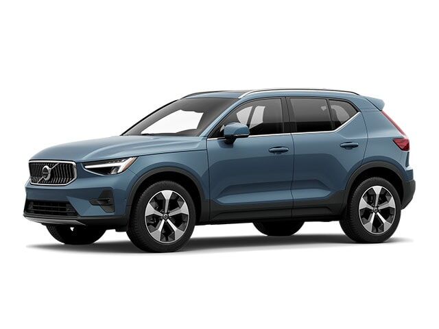 2025 VOLVO XC40