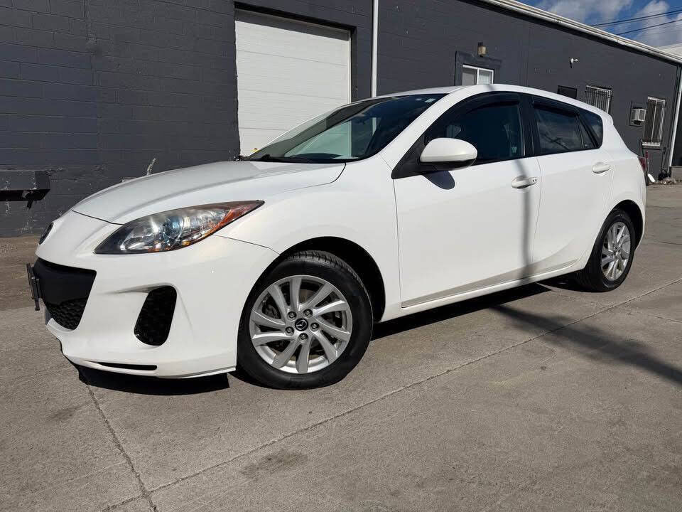 2013 MAZDA Mazda3