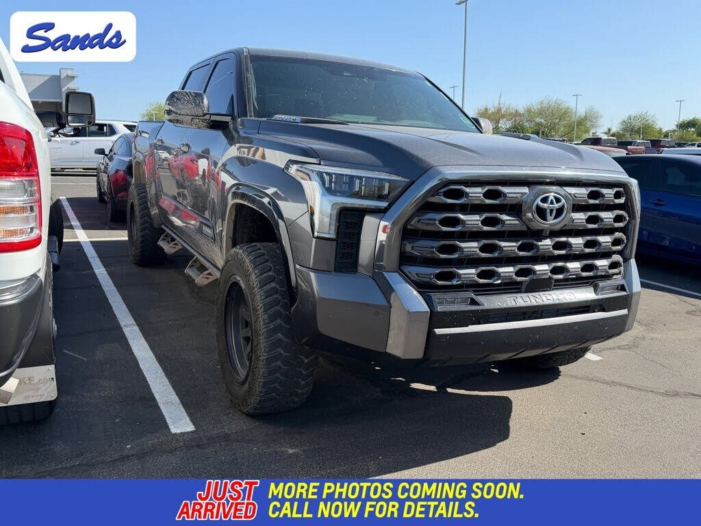 2024 TOYOTA Tundra