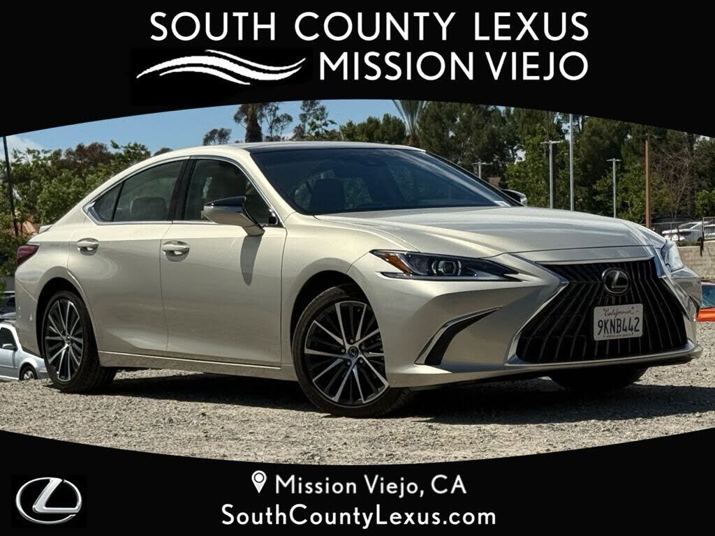 2024 LEXUS ES