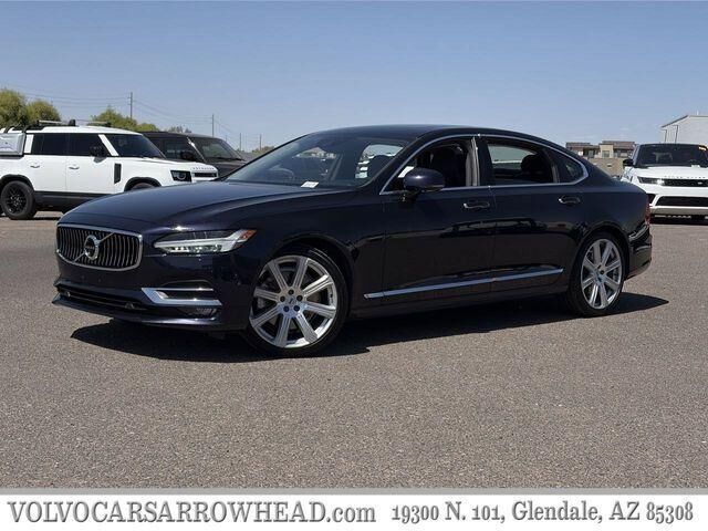 2019 VOLVO S90