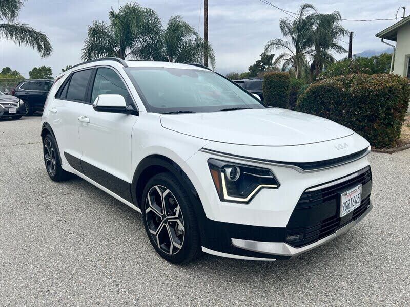 2023 KIA Niro