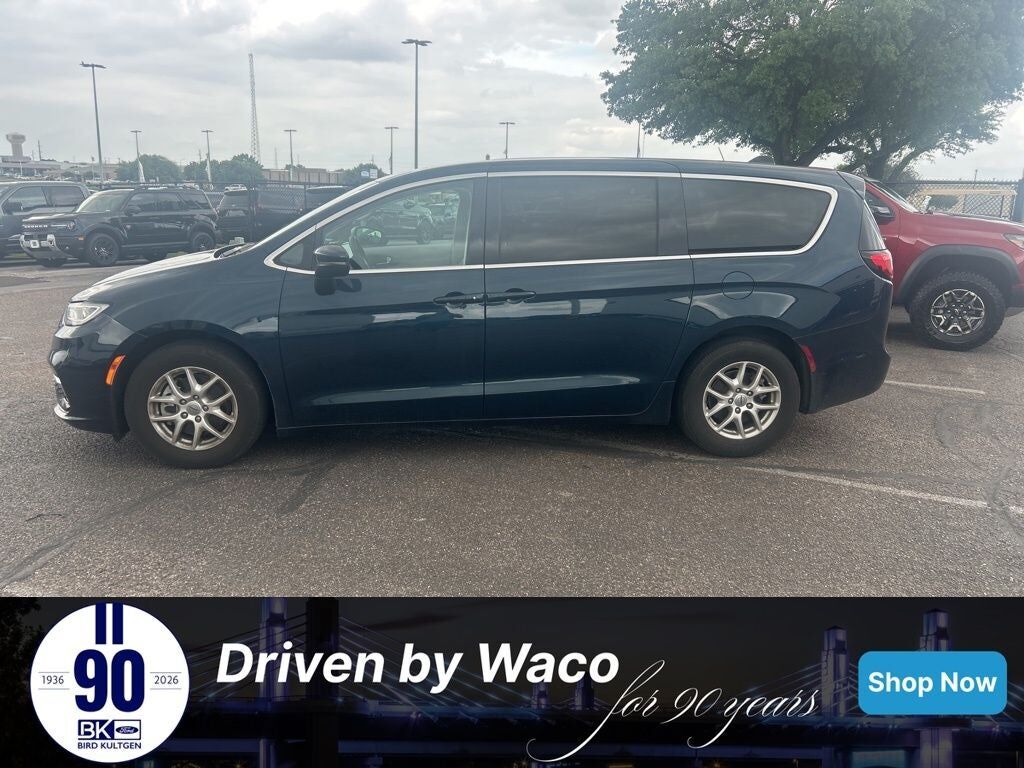 2023 CHRYSLER Pacifica
