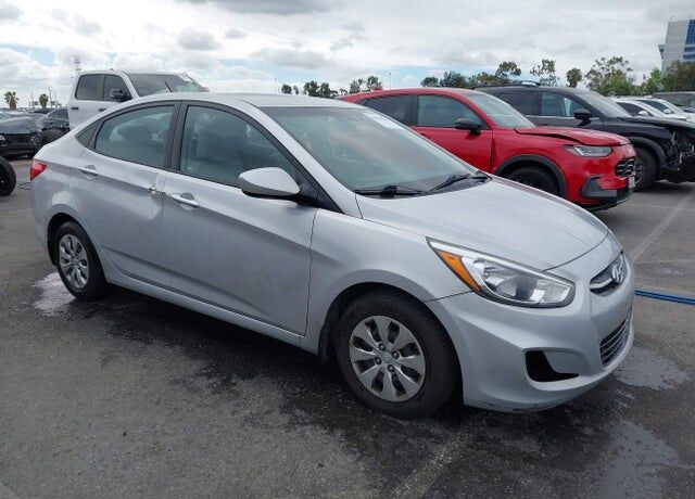 2016 HYUNDAI Accent