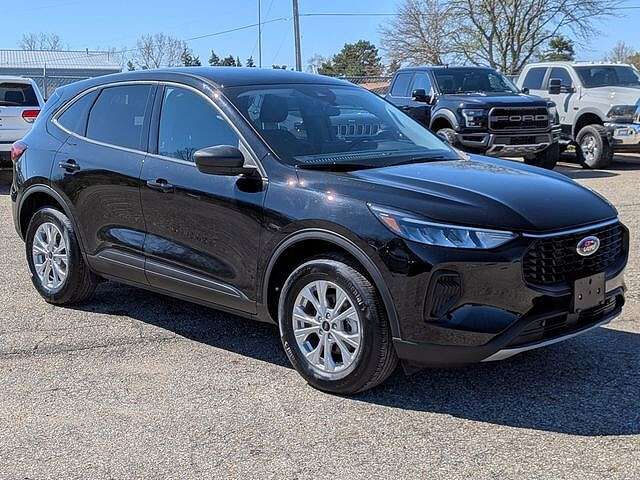 2025 FORD Escape