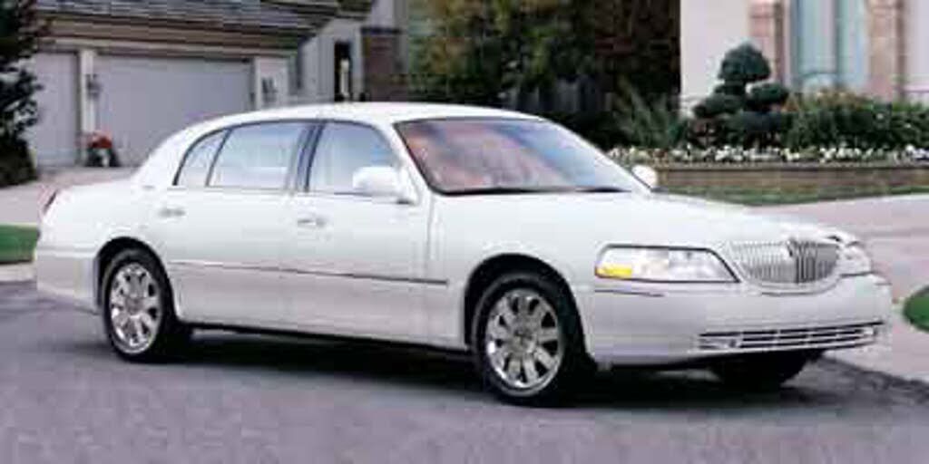 2003 LINCOLN Town Car
