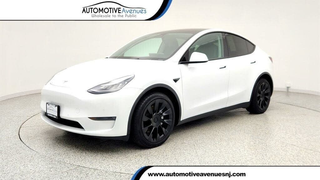 2021 TESLA Model Y