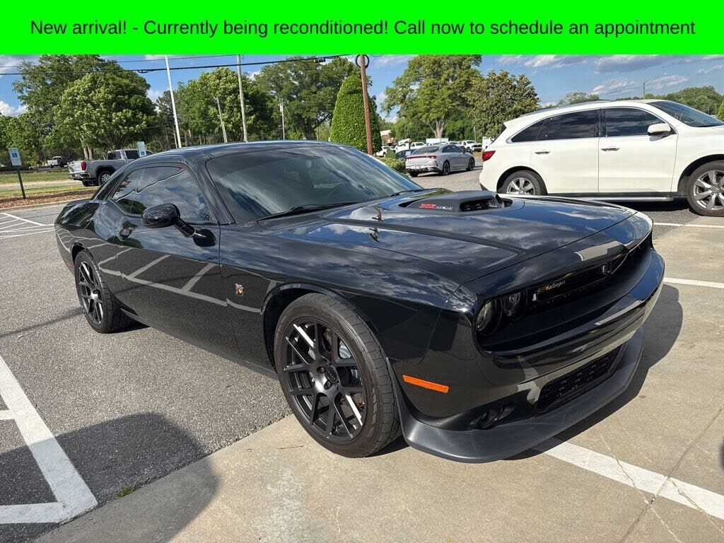 2016 DODGE Challenger