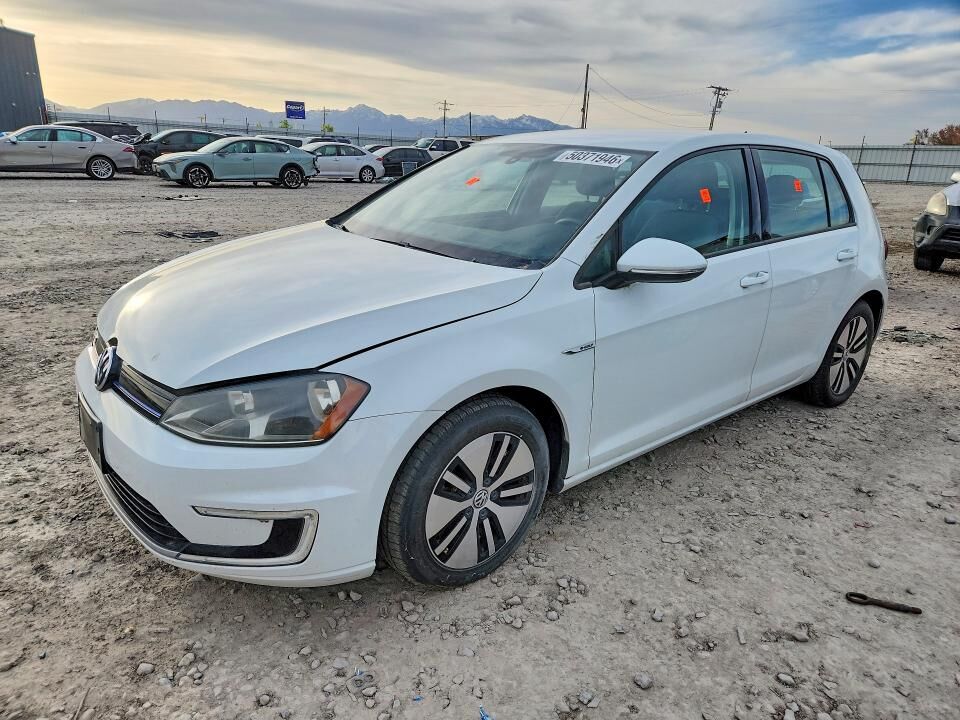 2016 VOLKSWAGEN e-Golf