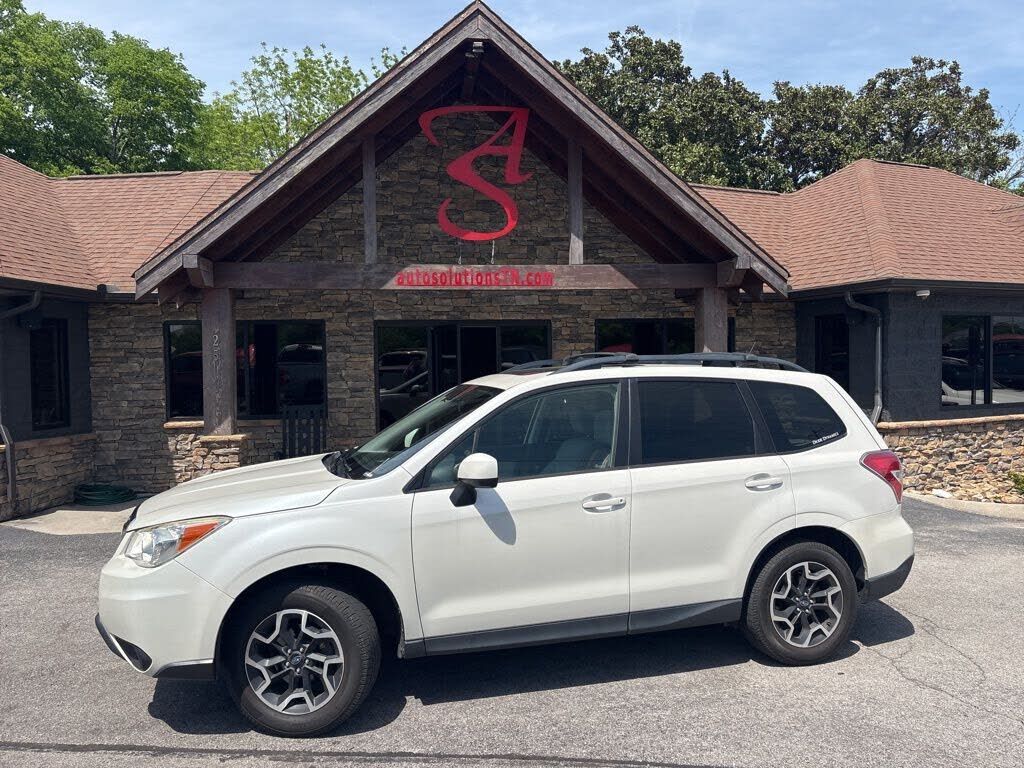 2015 SUBARU Forester