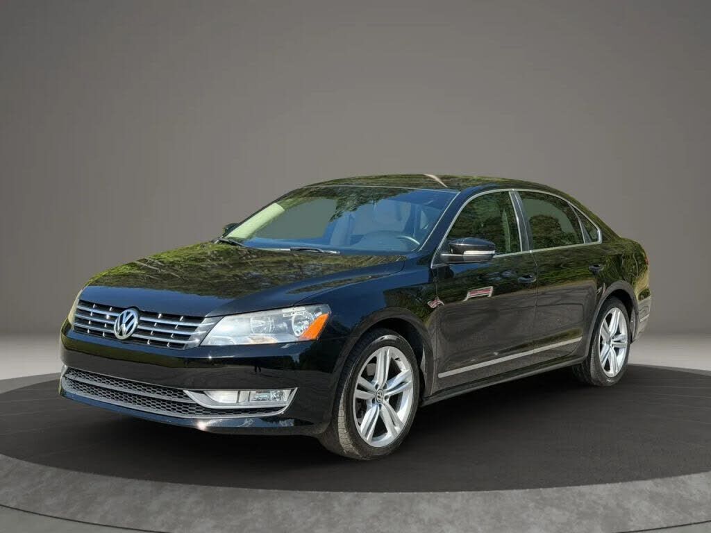 2014 VOLKSWAGEN Passat