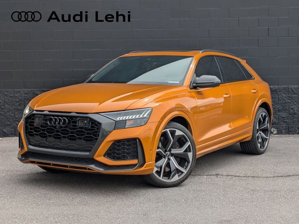 2024 AUDI RS Q8